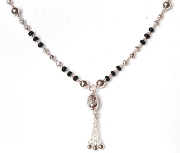 Mangalsutra (black beads neckales)