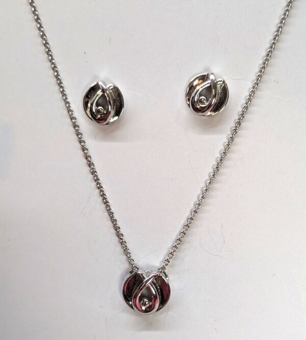 Tanmaniya silver